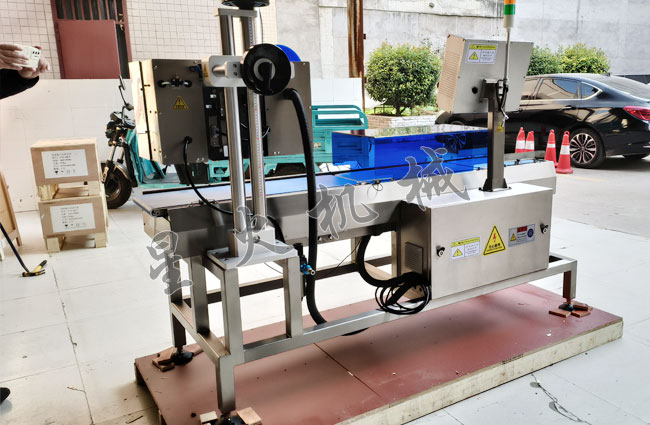 称重打印自动贴标签机